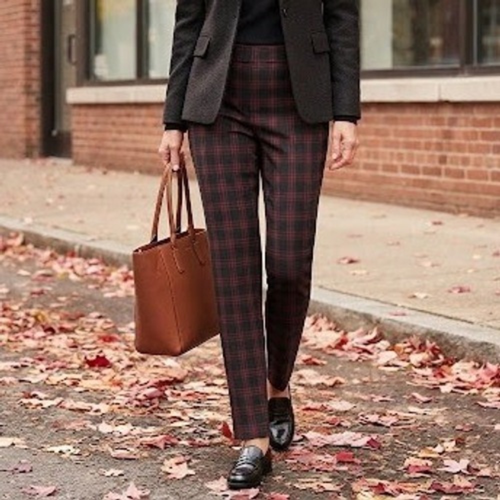 Talbots Petites Heritage Plaid Wool Blend Trousers Burgundy Black 12P Tartan